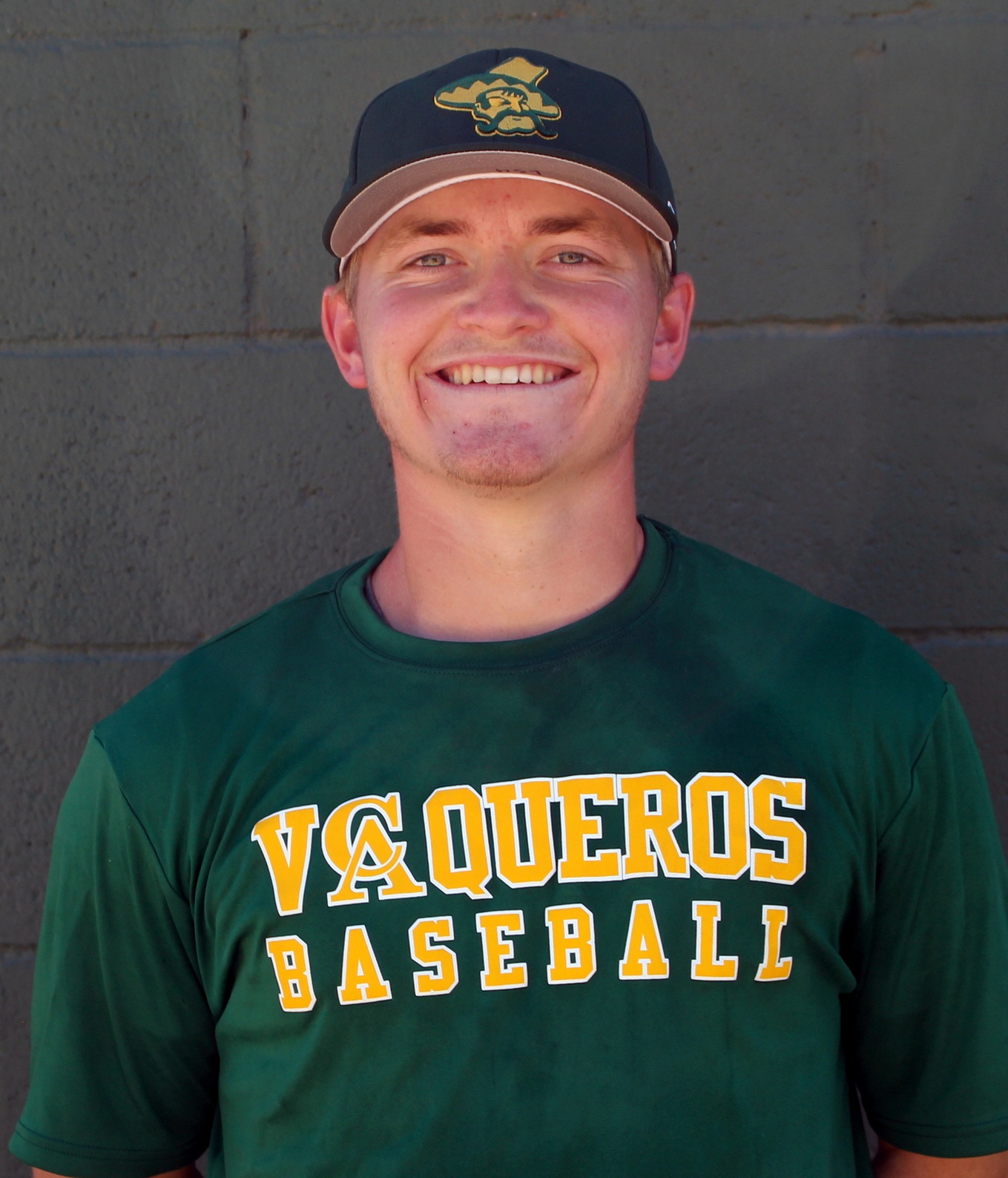 Clutch single off the bench from Luke Schwartz in Thursday's 7-3 win over Cochise in Region I first game.