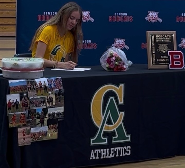Women's Cross Country Signs One of the Top Prep Runners from Southern Arizona
